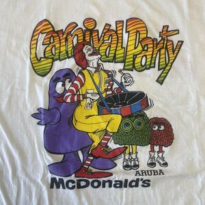 90s Carnival Party Graphic T-Shirt Size 48 (L/XL) Aruba McDonald's Characters